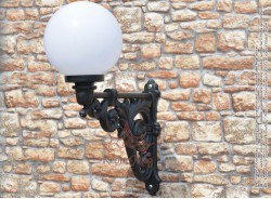 Kerti Falikar, Lámpa  LG101.G250