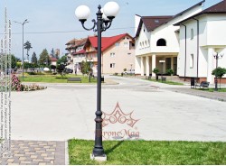 Köztéri Parki Fém - Öntöttvas Lámpaoszlop Kandeláber VILLA-3