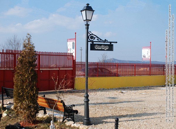 Irányító, Útbaigazitó, Eligazitó tábla VILLA-550 INDICO - VILLA lámpatesttel