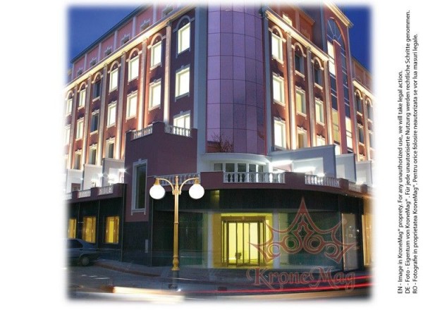 Kerti Öntöttvas Kandeláber B1-W2