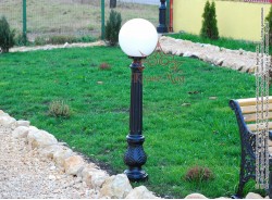 Kerti Öntöttvas Állólámpa SI 902 GLOB300A